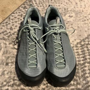 Arc’teryx Konseal FL Approach Shoes